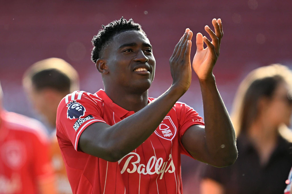 Nach vier Jahren bei Nottingham Forest zieht Taiwo Awoniyi innerhalb der Premier League weiter.