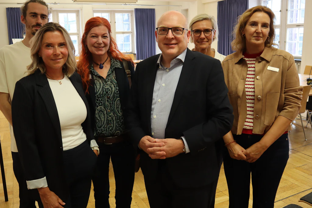 Das Kosmos, der Industrieverein, die Stadt Chemnitz, die IHK und die Handwerkskammer machen dieses Jahr gemeinsame Sache: Mit einem innovativen Wirtschaftshub will man junge Leute dort ansprechen, wo sie es am wenigsten erwarten.