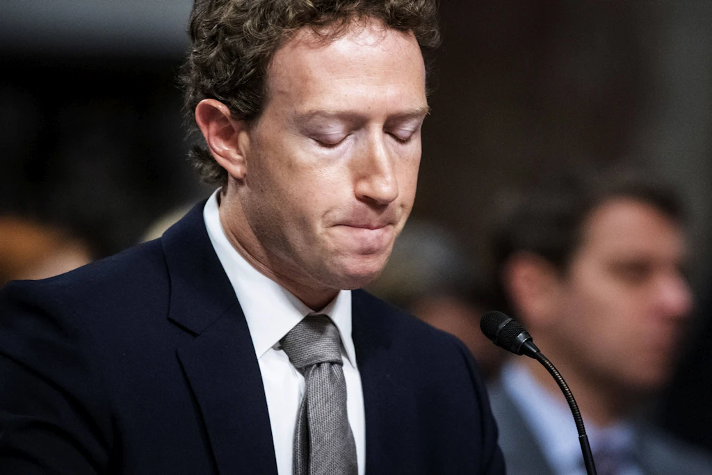 Meta-Chef Mark Zuckerberg bei einer Anhörung in Washington. Der Konzern weist die Vorwürfe im aktuellen Verfahren zurück.