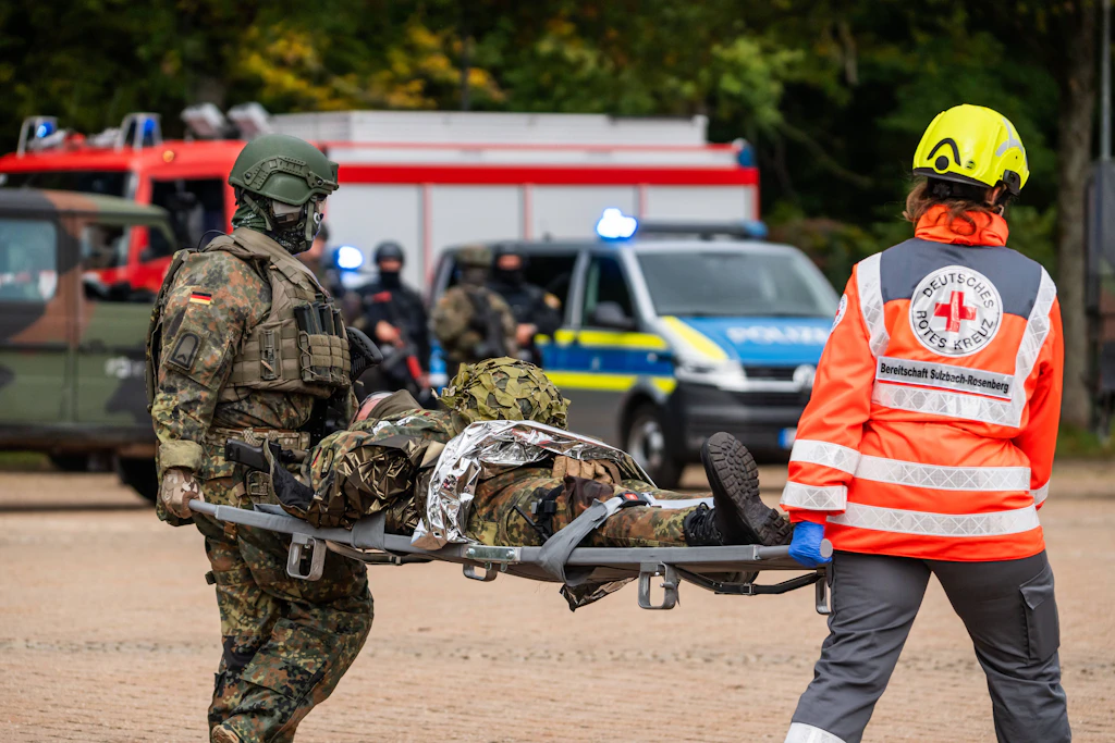 Zivil-militärische Zusammenarbeit? Bundeswehr und Deutsches Rotes Kreuz bei einer gemeinsamen Übung