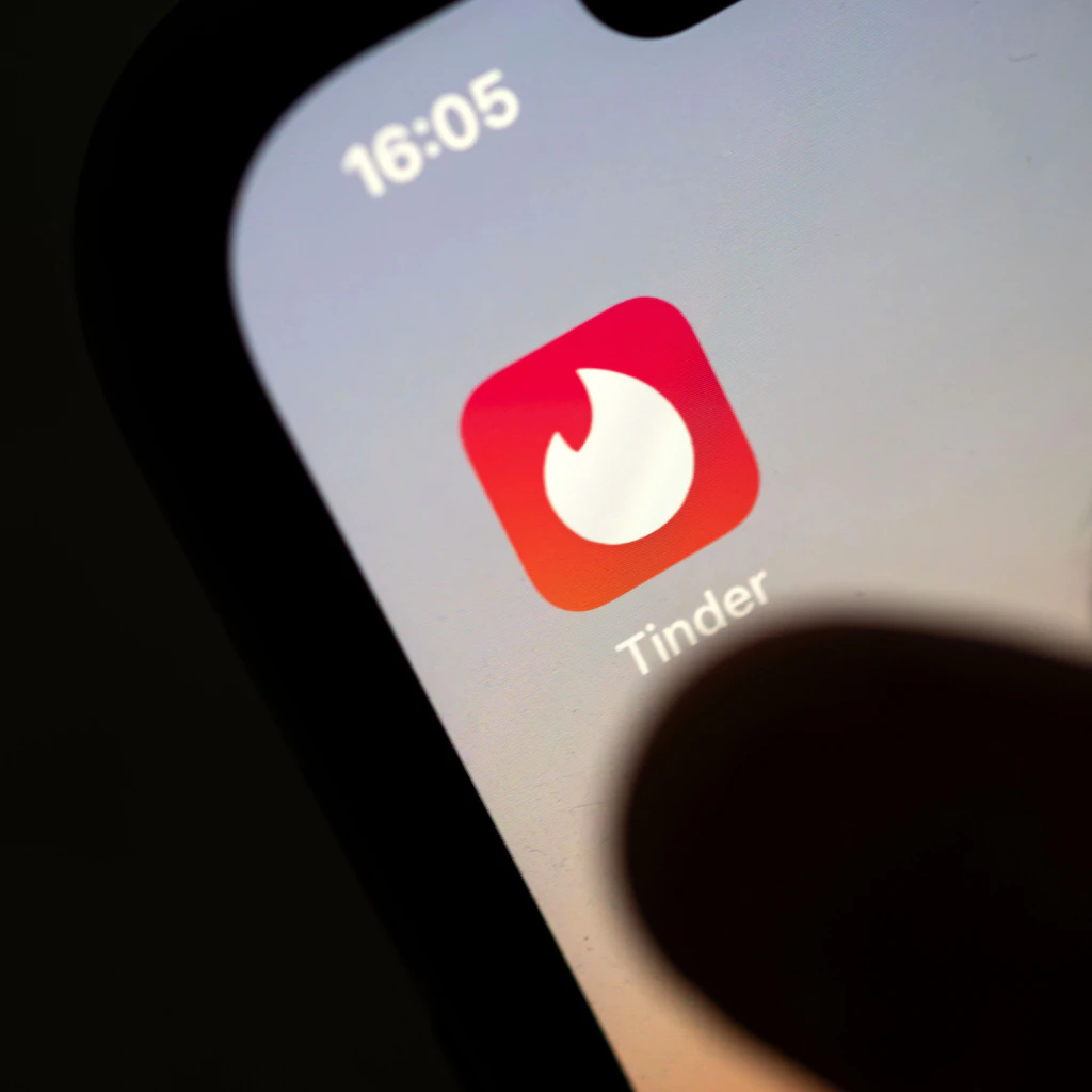 Ein Teil der Politik hat mittlerweile Tinder als Reichweitenkanal für sich entdeckt.