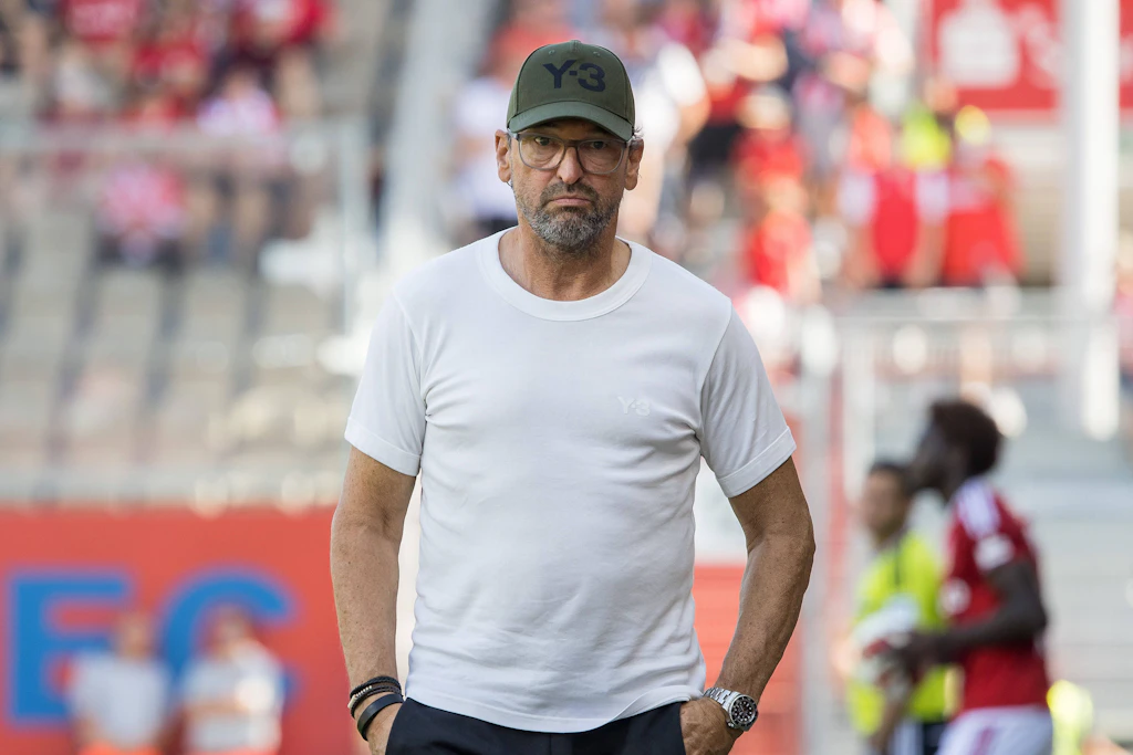 Energie-Trainer Claus-Dieter Wollitz bekommt mit Dmytro Bogdanov eine neue personelle Option für den Angriff.