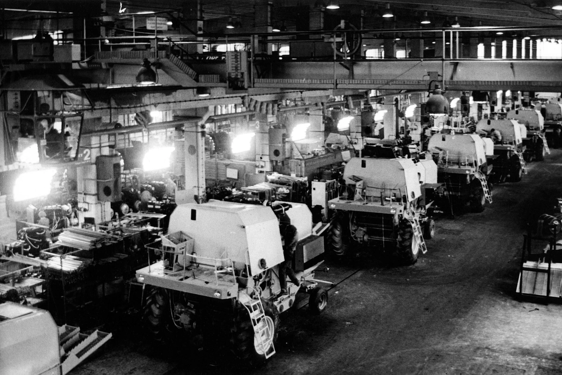 Mähdrescher im Werk Singwitz des VEB Kombinat Fortschritt Landmaschinenbau.