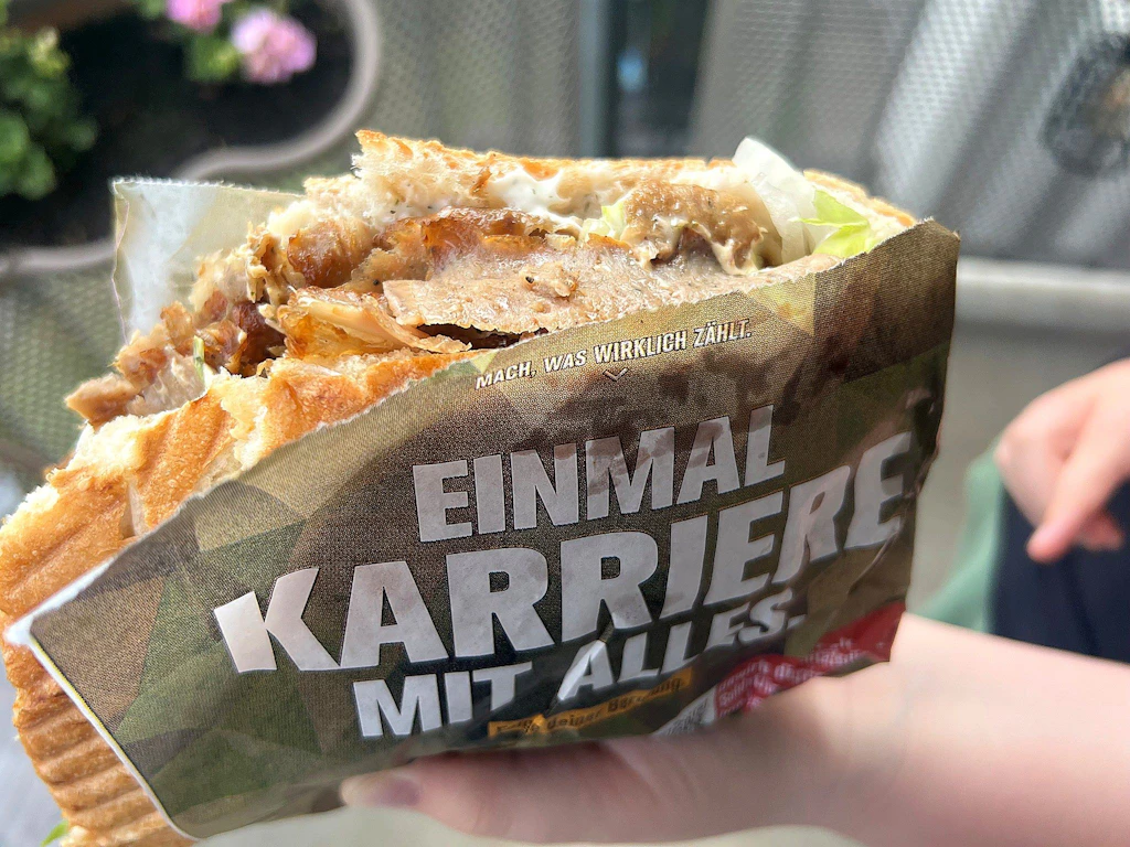 Job-Offensive am Drehspieß: Bundeswehr serviert Karriere zum Döner