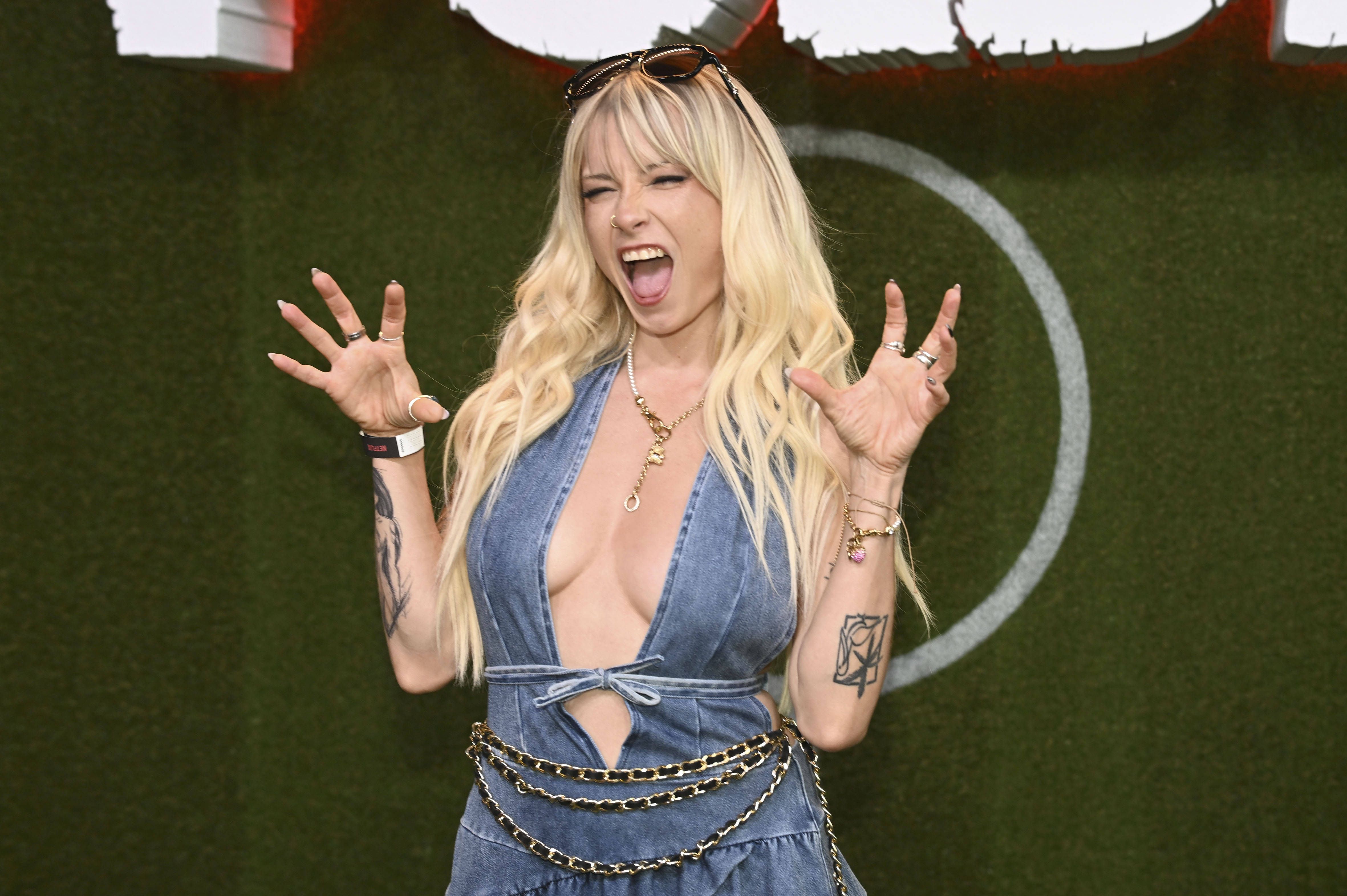 Ballermann-Star Mia Julia geht auf Mallorca-Influencer los: „Ihr nervt einfach nur noch!“