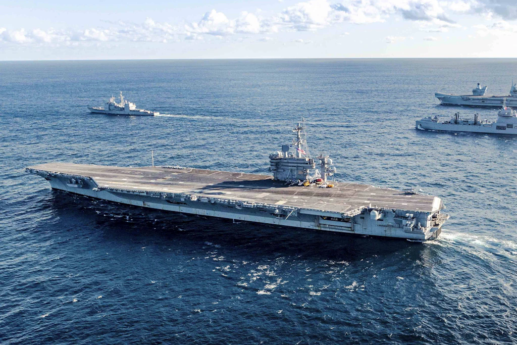 Die „USS George Washington“ verlässt den Pazifik, um die im Nahen Osten ausgelaugte „USS Abraham Lincoln“ zu ersetzen.