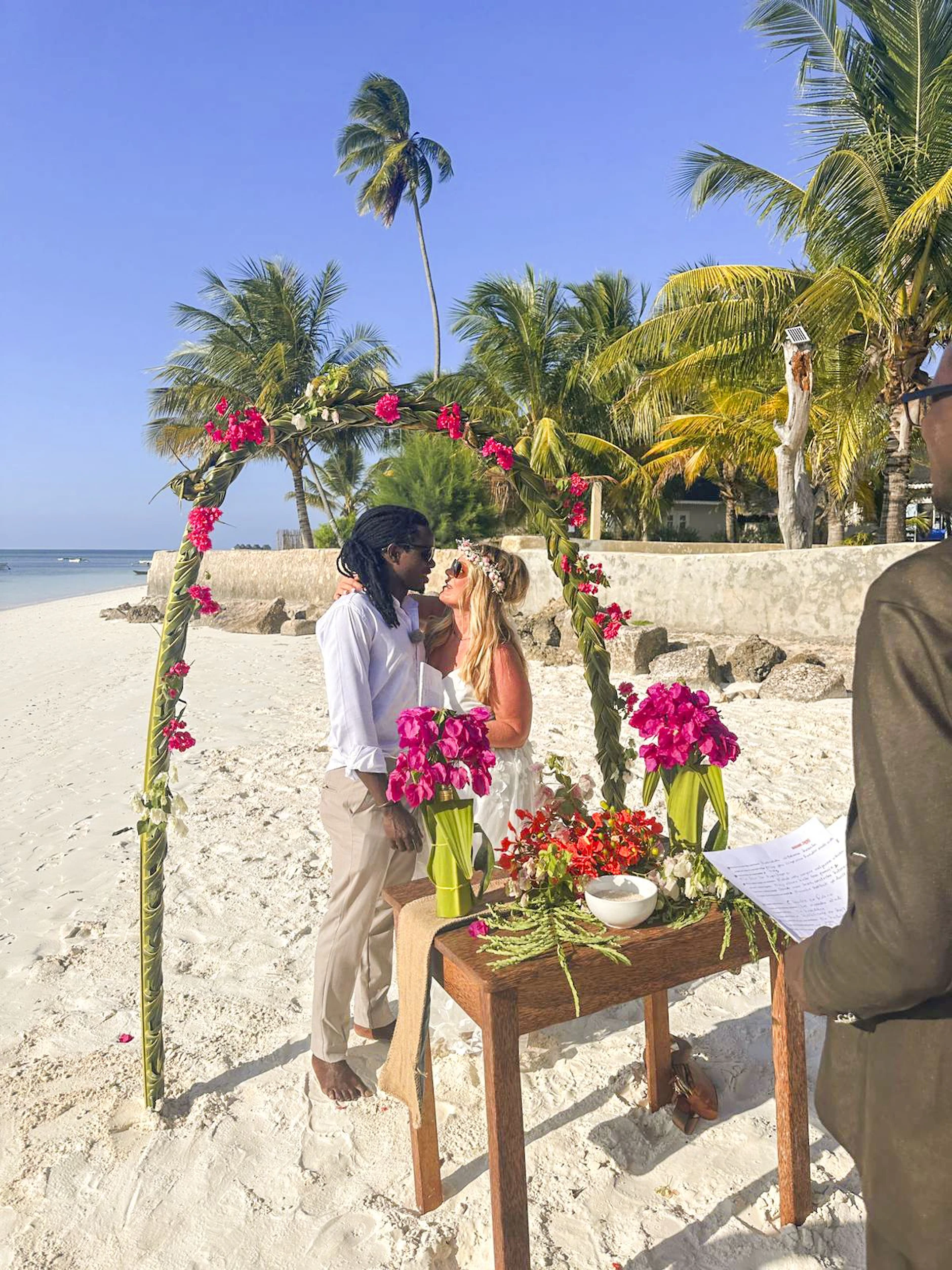 Kommt es wirklich zur Hochzeit bei Claudia und Rolence?