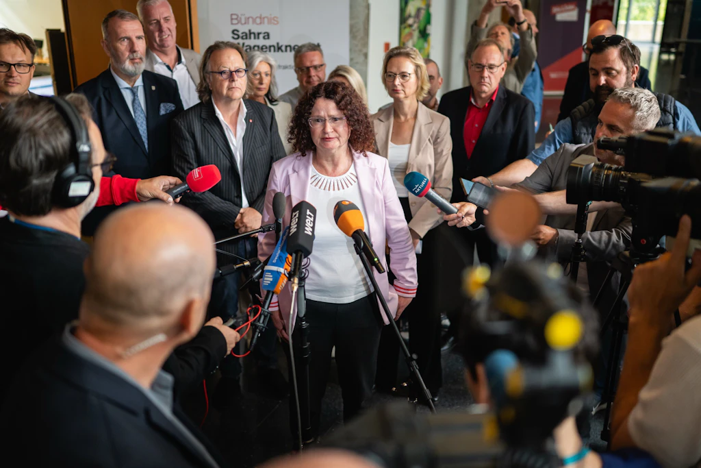 Die Fraktionsvorsitzende des BSW im Thüringer Landtag, Sigrid Hupach (M.)