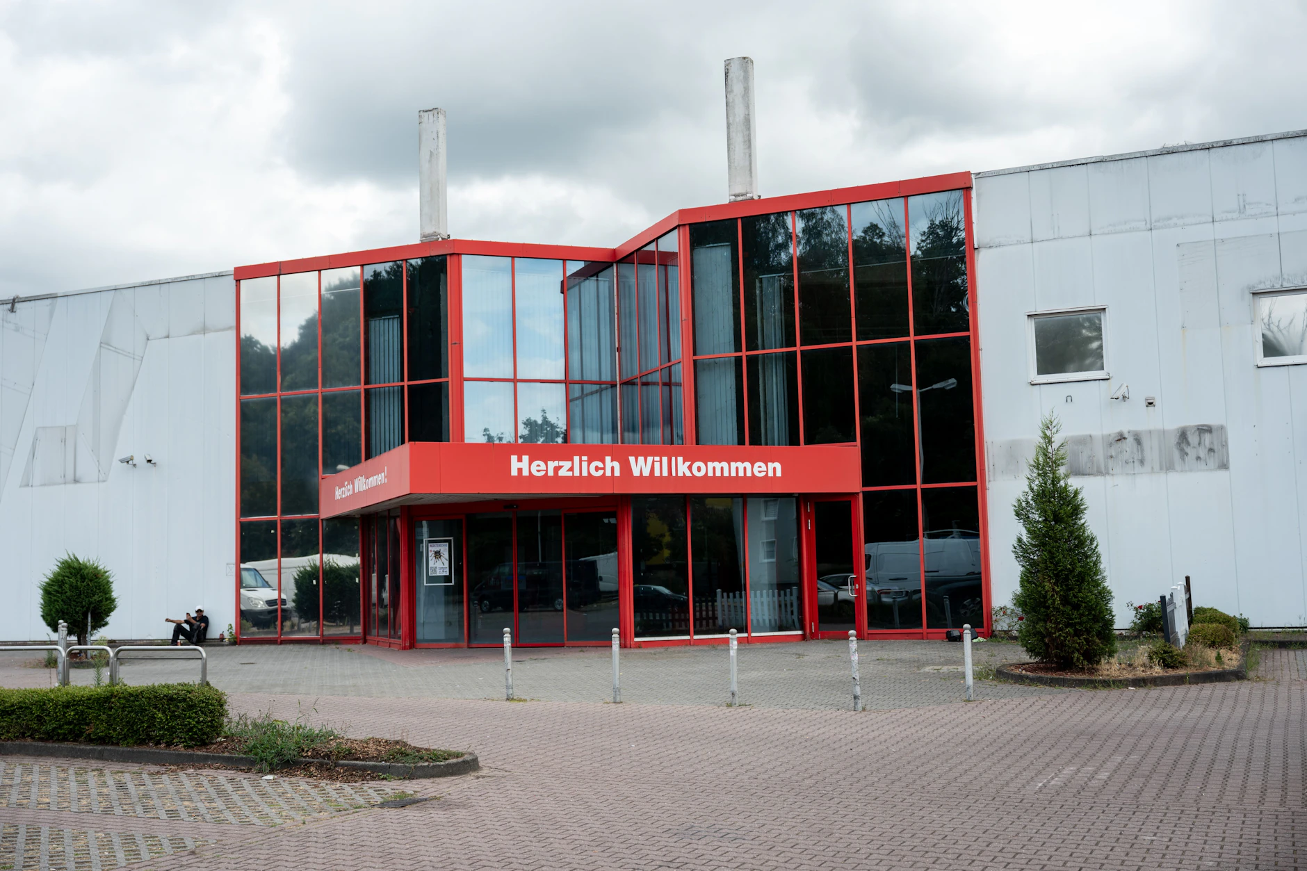 Hellweg betrieb zuletzt 68 Häuser. Einige wurden vorher schon dichtgemacht, wie hier in Essen.