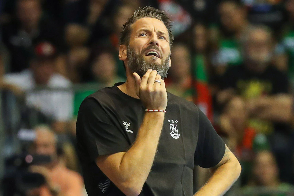 Nachdenklich: Bennet Wiegert weiß vor dem Spiel gegen die Füchse Berlin noch nicht so recht, wohin die Reise mit dem SC Magdeburg gehen wird.