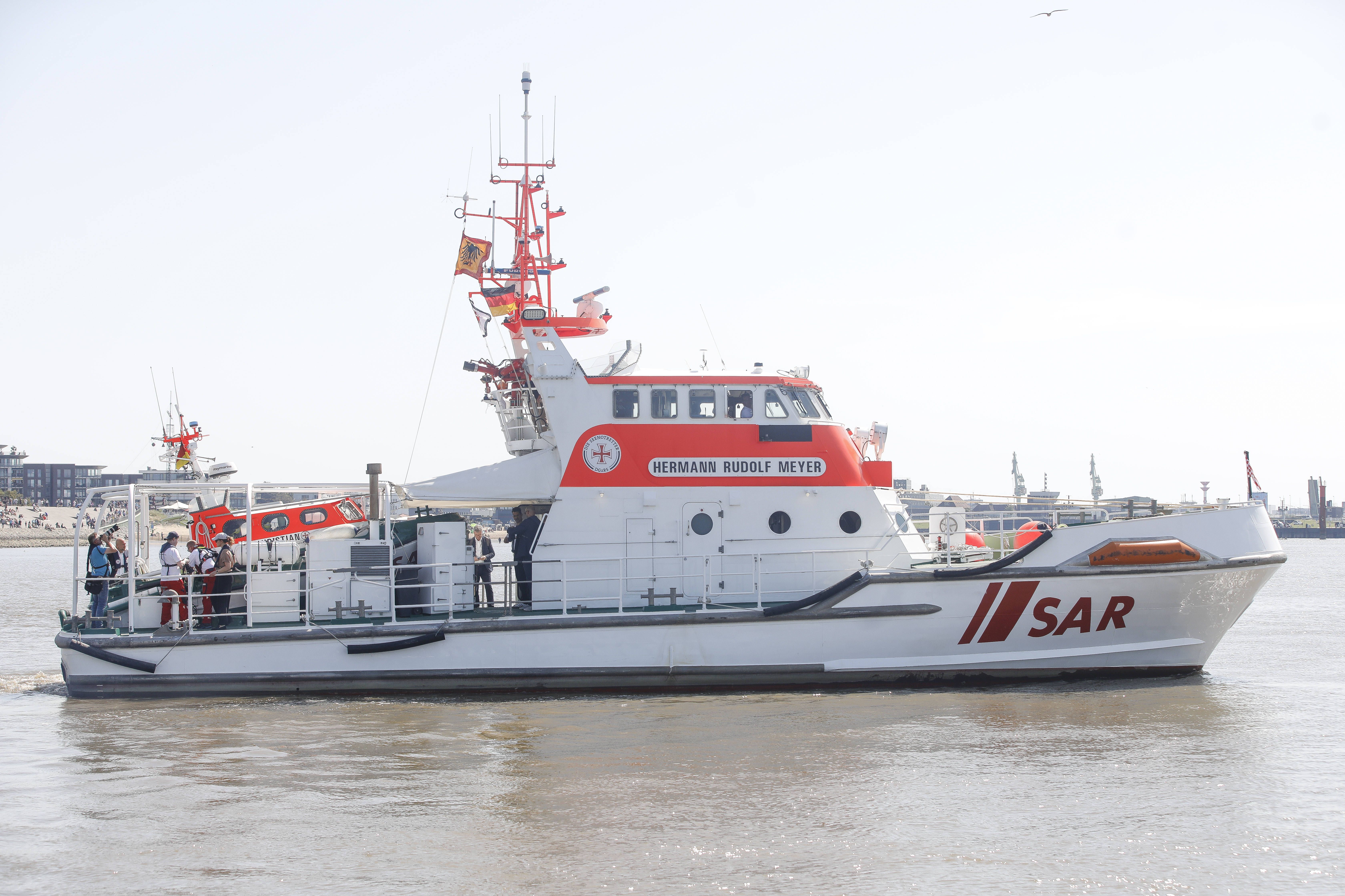 Mayday auf der Ostsee: Segelyacht mit Kindern droht vor Rügen zu sinken