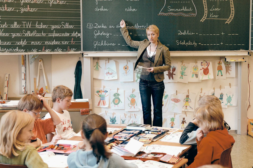 In Deutschland fehlen tausende Lehrer. Was kann die Politik tun?