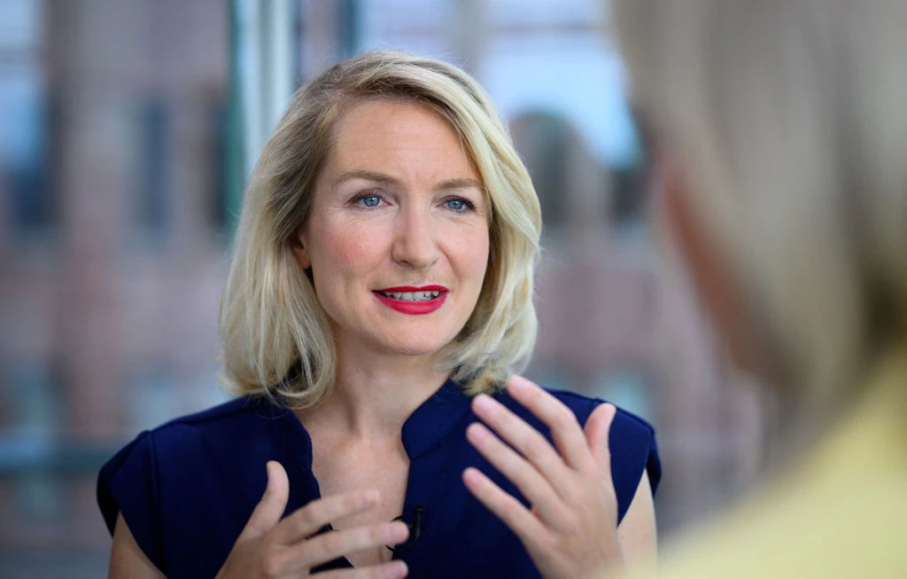 „Die Migranten sind schuld und die Linksextremen“: Schwerdtner warnt vor Narrativ gegen Gen Z