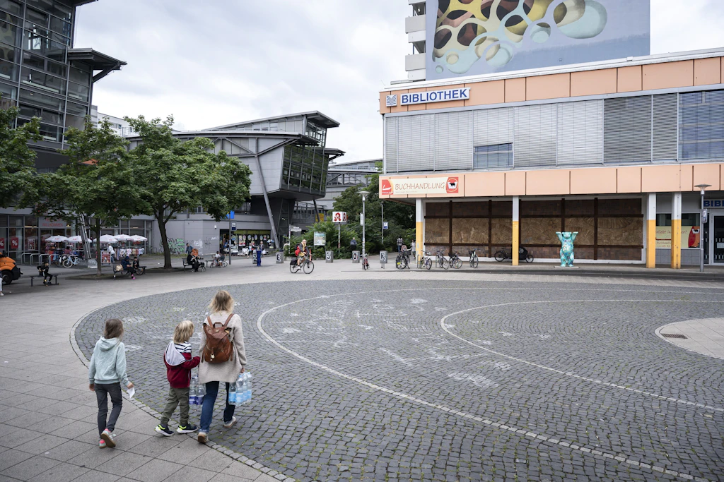 Der Heinrich-Dathe-Platz am Tierpark