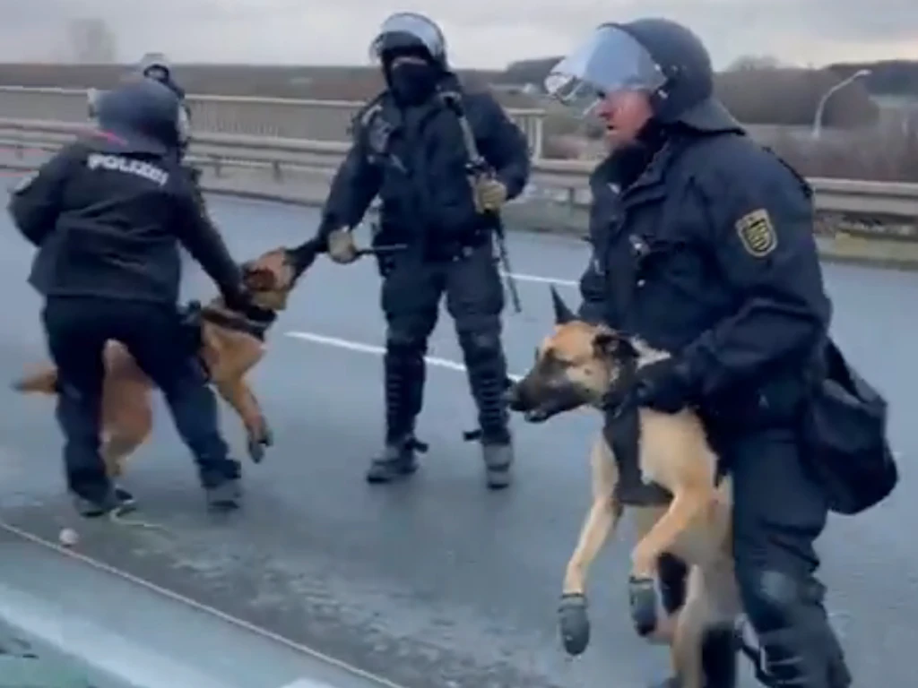 Nach Auffassung der Staatsanwaltschaft war das Verhalten des Beamten gerechtfertigt.