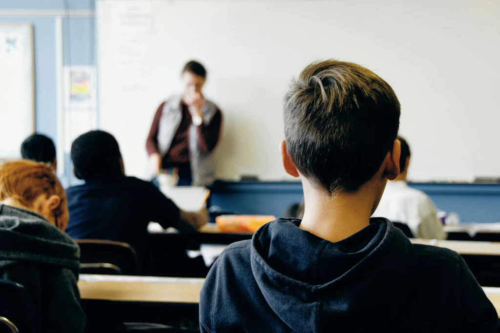 Wer wirklich wissen möchte, was Schulen brauchen, sollte zunächst Schulen zuhören.