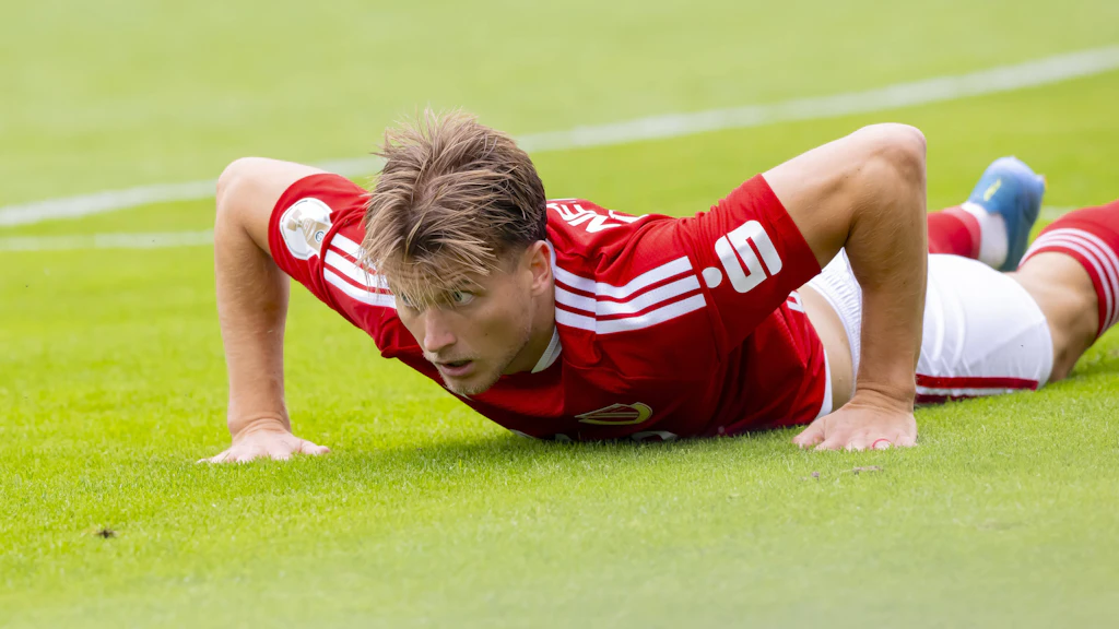 Moritz Hannemann vergab die beste Chance für Energie Cottbus im DFB-Pokal gegen den FC Augsburg.
