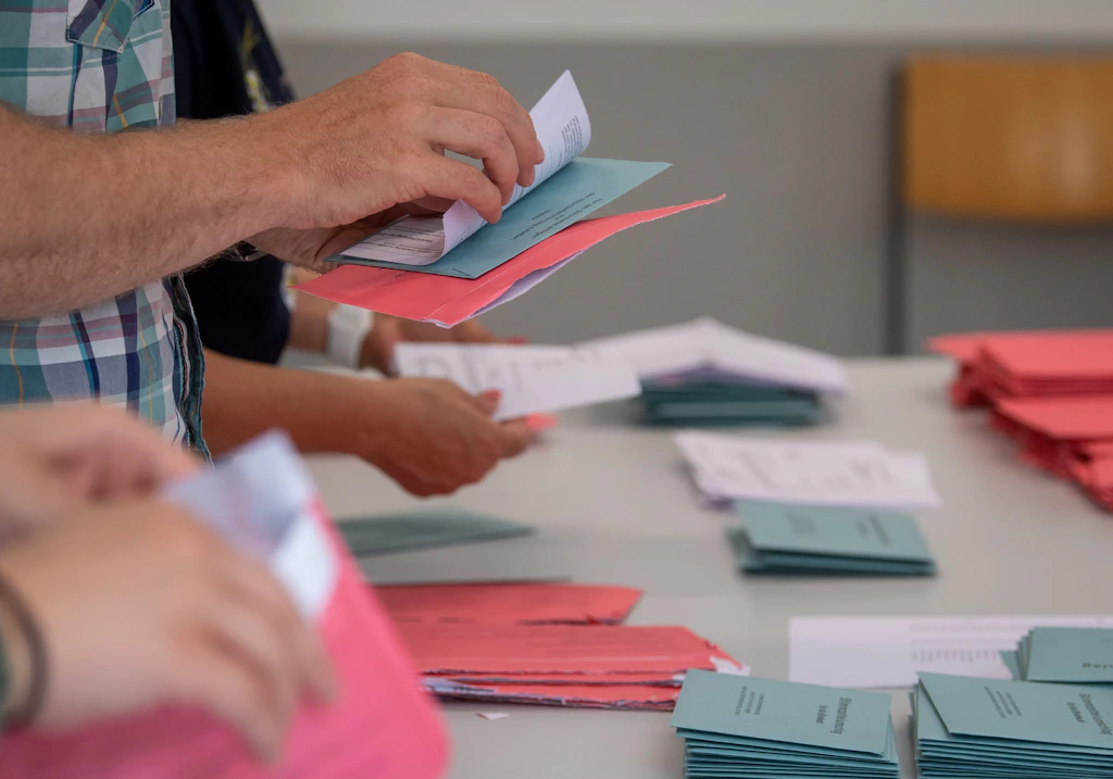 Wahlbetrug in Dessau? AfD und BSW warnen vor Problemen bei der Briefwahl