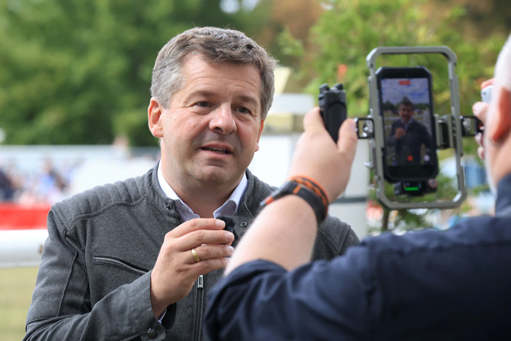Erst Zusage, dann Rückzieher: Warum Schulze das Interview mit Jung platzen ließ