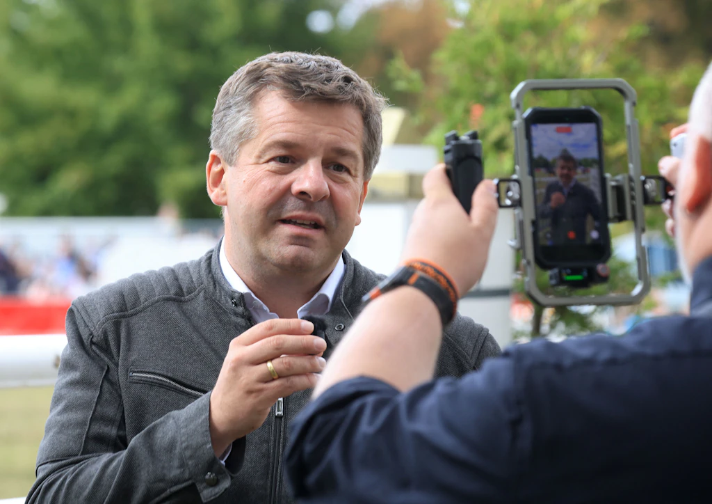 Erst Zusage, dann Rückzieher: Warum Schulze das Interview mit Jung platzen ließ
