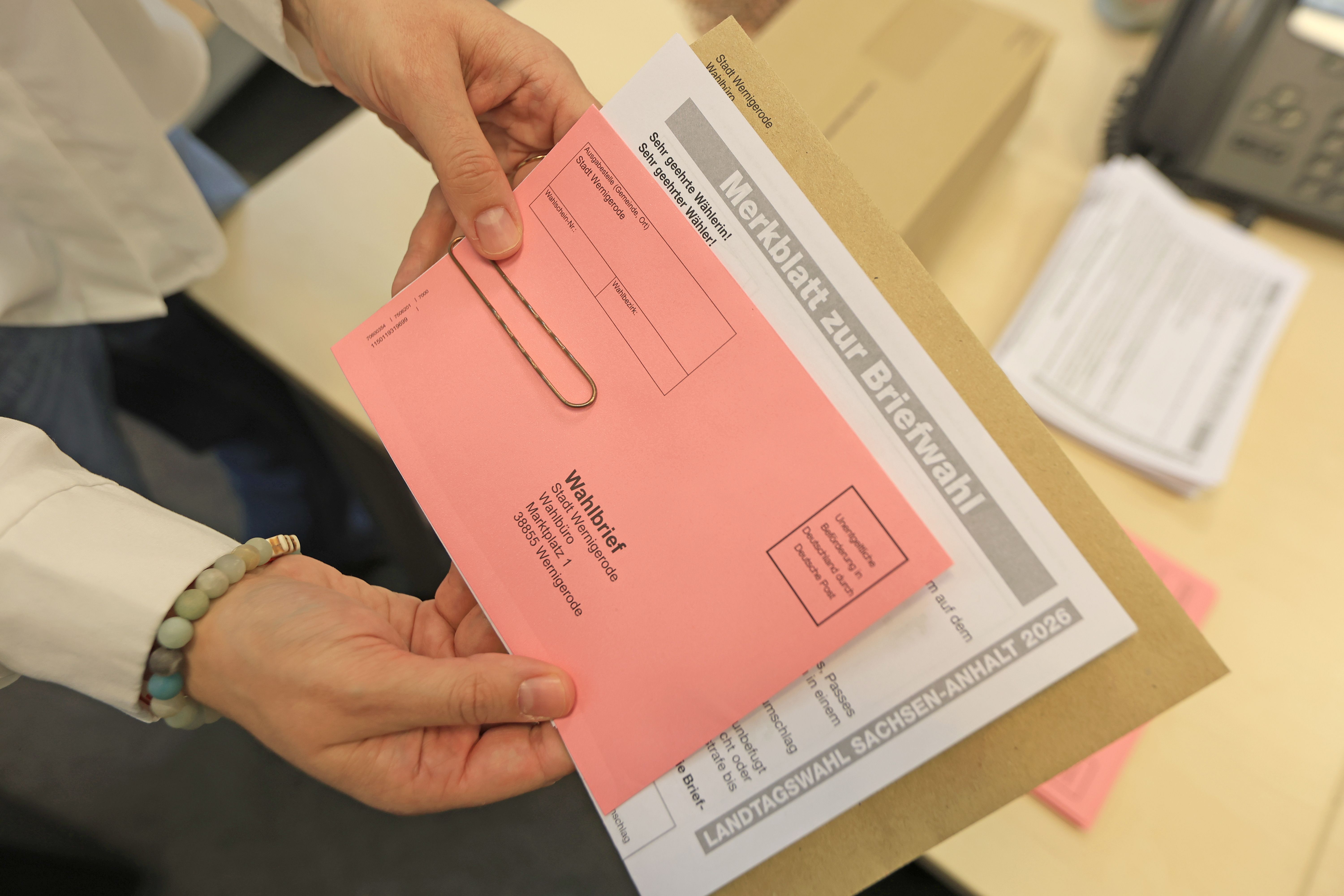 Wahlfälschung in Dessau? Verfassungsrechtler: Briefwahl nur eingeschränkt überprüfbar