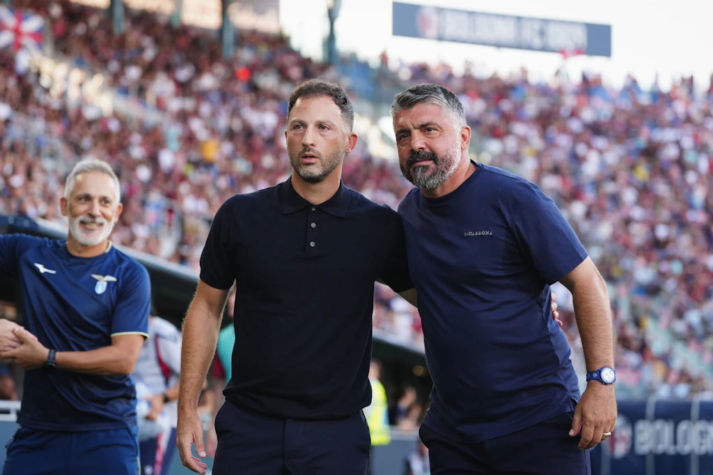 Duell zweier neuer Trainer: Domenico Tedesco (l., Bologna) und Gennaro Gattuso trafen am ersten Spieltag der Serie A aufeinander.