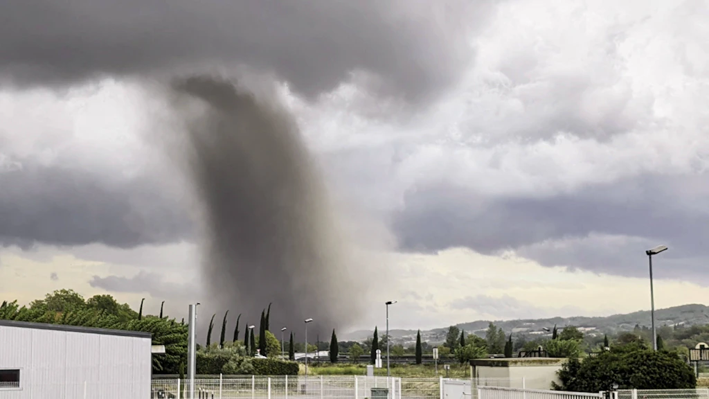 Tornado richtet schwere Schäden in Südfrankreich an – 41 Verletzte