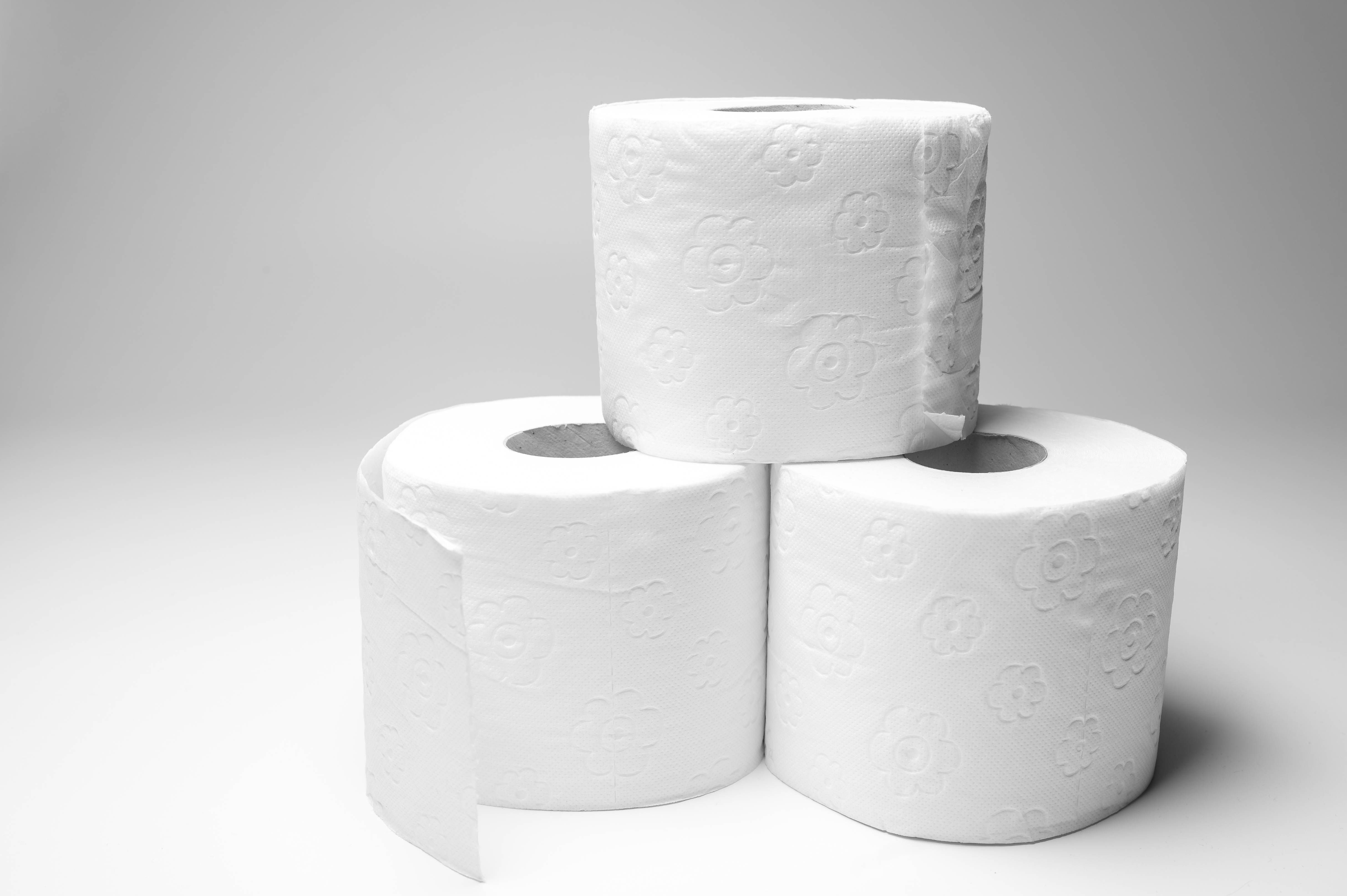 Abzocke! Rentnerin kauft Klopapier für mehr als 1000 Euro