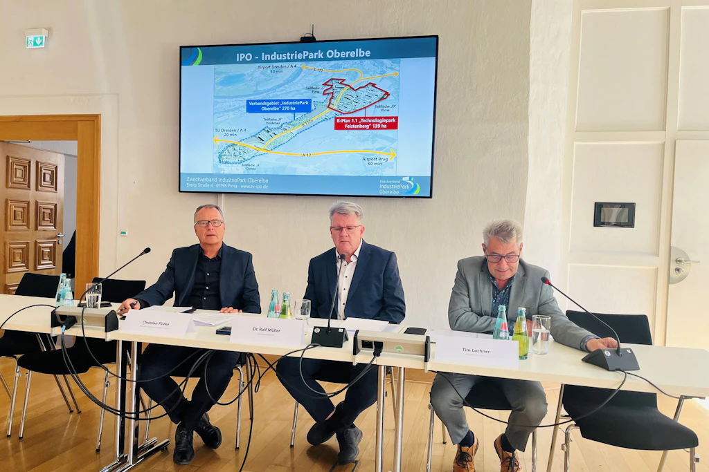 Der Chef Stadtentwicklung, Flörke, sowie die Stadtoberhäupter von Dohna und Pirna, Müller und Lochner (v.l.n.r.), sind Befürworter des IPO.