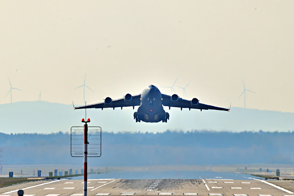 Mysteriöser US-Militärflug nach Moskau: CIA-Chef offenbar an Bord