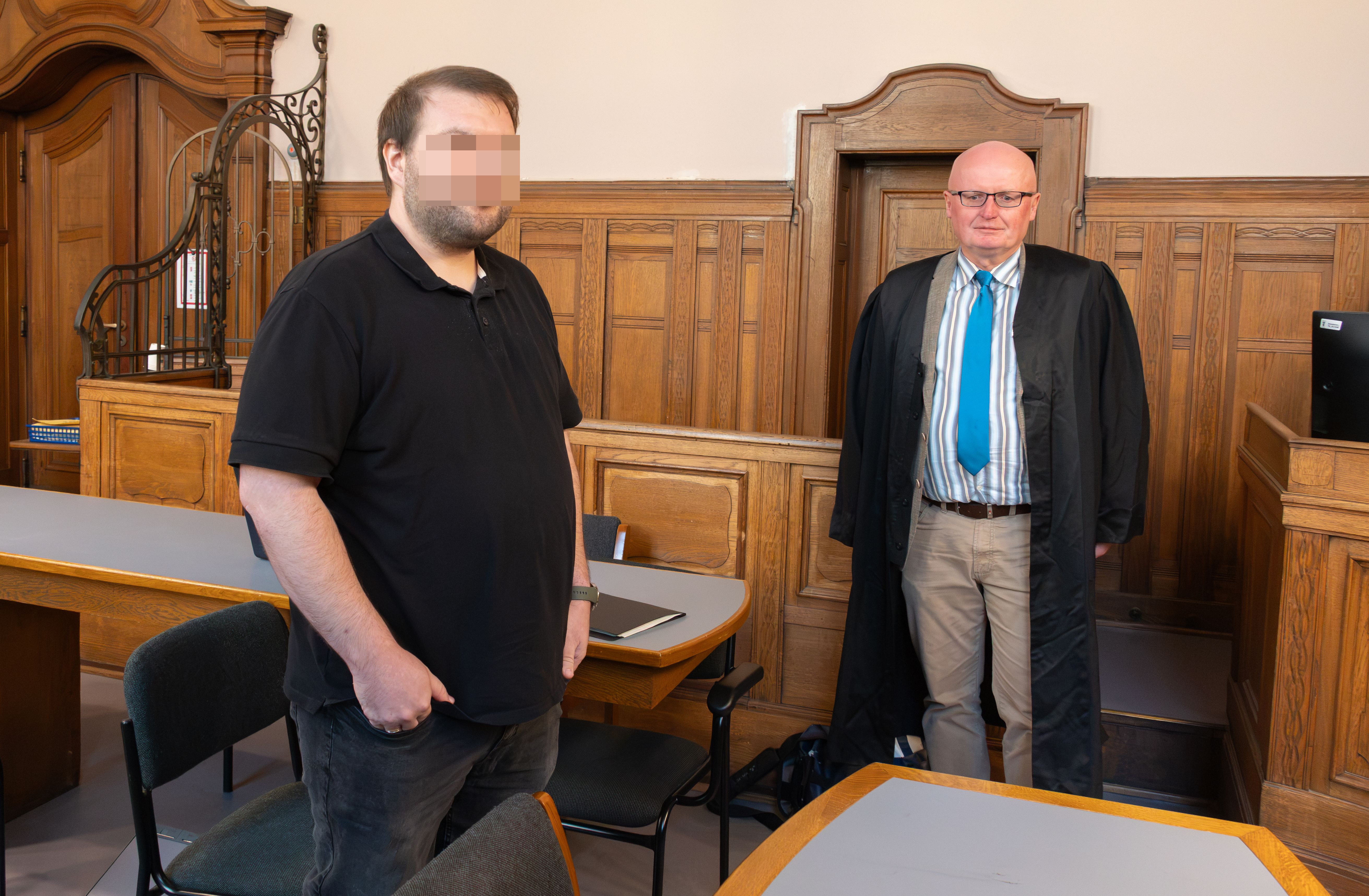 Millionen-Schaden nach Hacker-Angriff: Jetzt kommt für Anonymous-Mann das dicke Ende