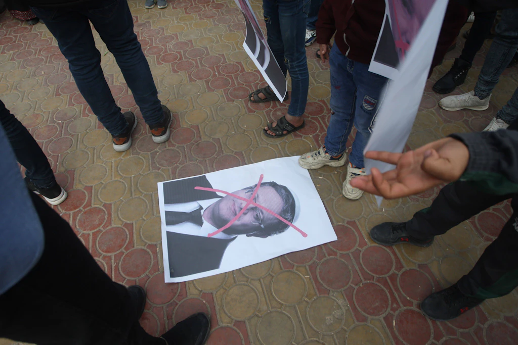 In Gaza-Stadt bringen palästinensische Demonstranten ihren Hass auf Itamar Ben-Gvir zum Ausdruck.