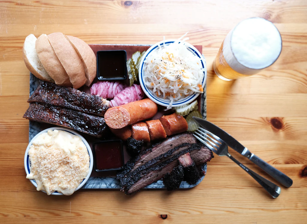 Lino's in Berlin-Wedding: Wo das BBQ wirklich schmeckt wie in Texas