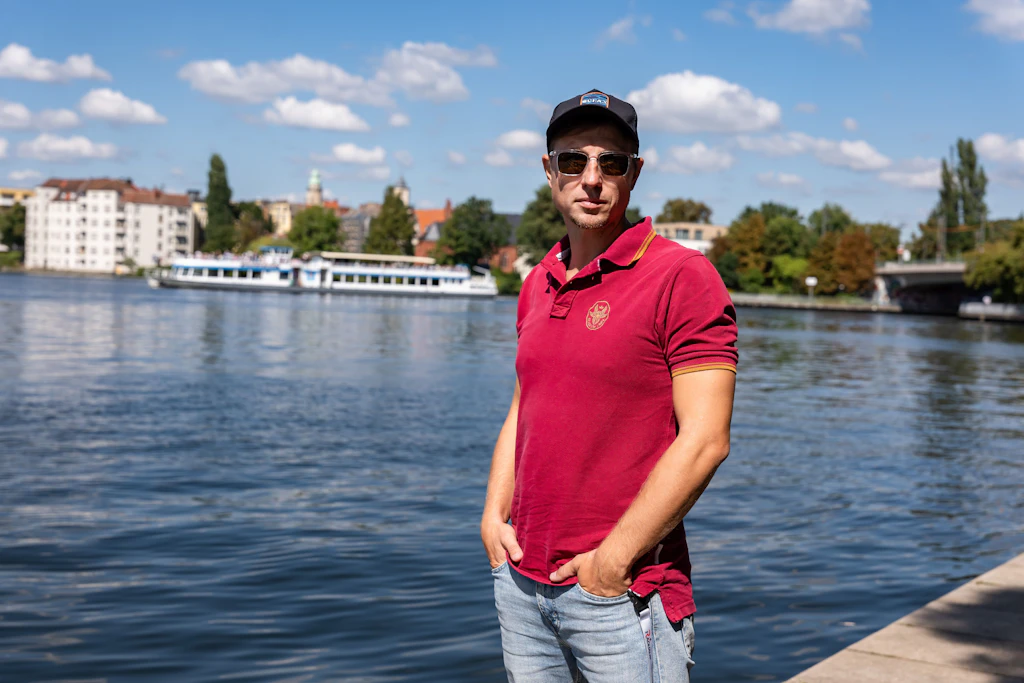 Lehrer Ib Keune wohnt in Friedrichshagen und arbeitet in Köpenick. Er sagt: „Wir sind dort zuhause, wo andere Urlaub machen.“