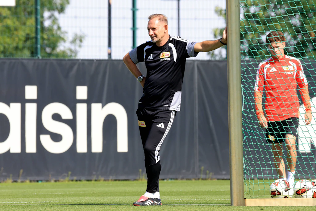 Lustrinelli kündigt für sein Bundesliga-Debüt Spektakel an: „Wird sehr lustig“