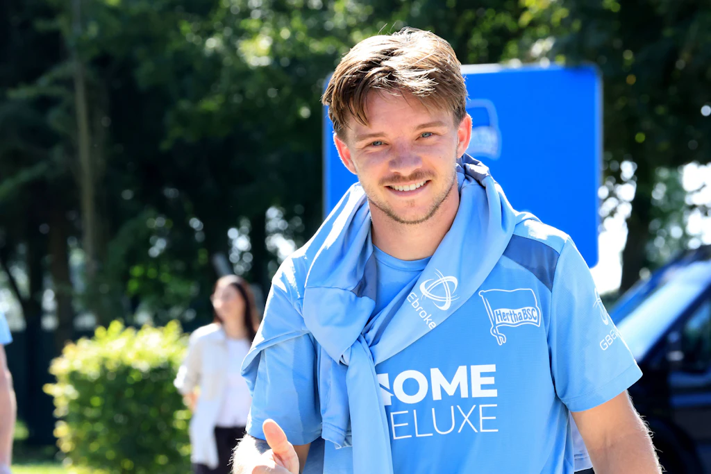 Mads Pedersen: Erst Debüt, dann Doppeljob bei Hertha