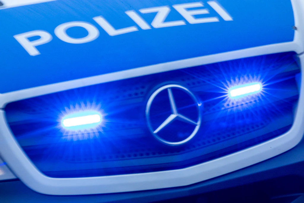 Ein Mann hat in der Ausländerbehörde einen Mitarbeiter mit einem Messer bedroht.