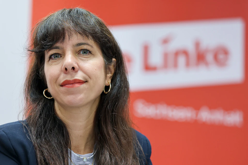 Die Linke mit Spitzenkandidatin Elif Eralp liegt einer aktuellen Umfrage zufolge vorn.