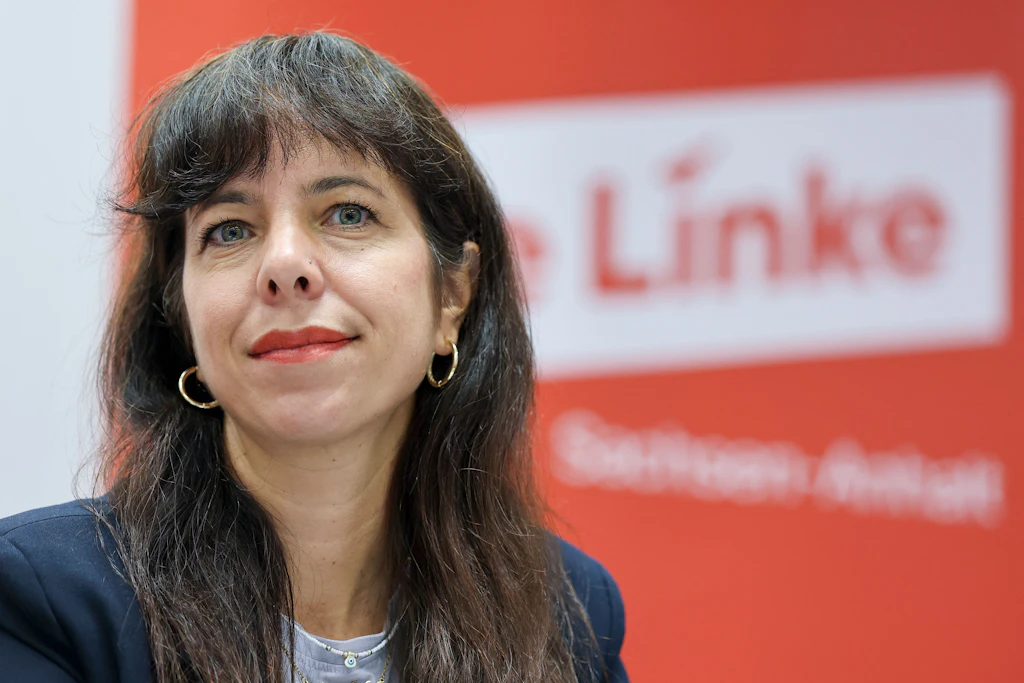Umfrage zum Wahlkampf in Berlin: Linke, CDU und AfD nur zwei Punkte auseinander
