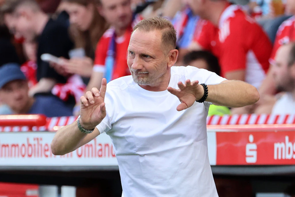 Trainer Mauro Lustrinelli bringt den Spaß zurück nach Köpenick.