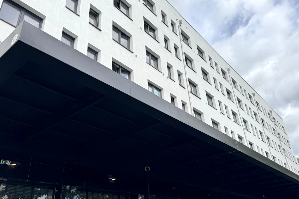 Im Spandauer Hostel leben überwiegend Geflüchtete aus der Ukraine und aus Rumänien.