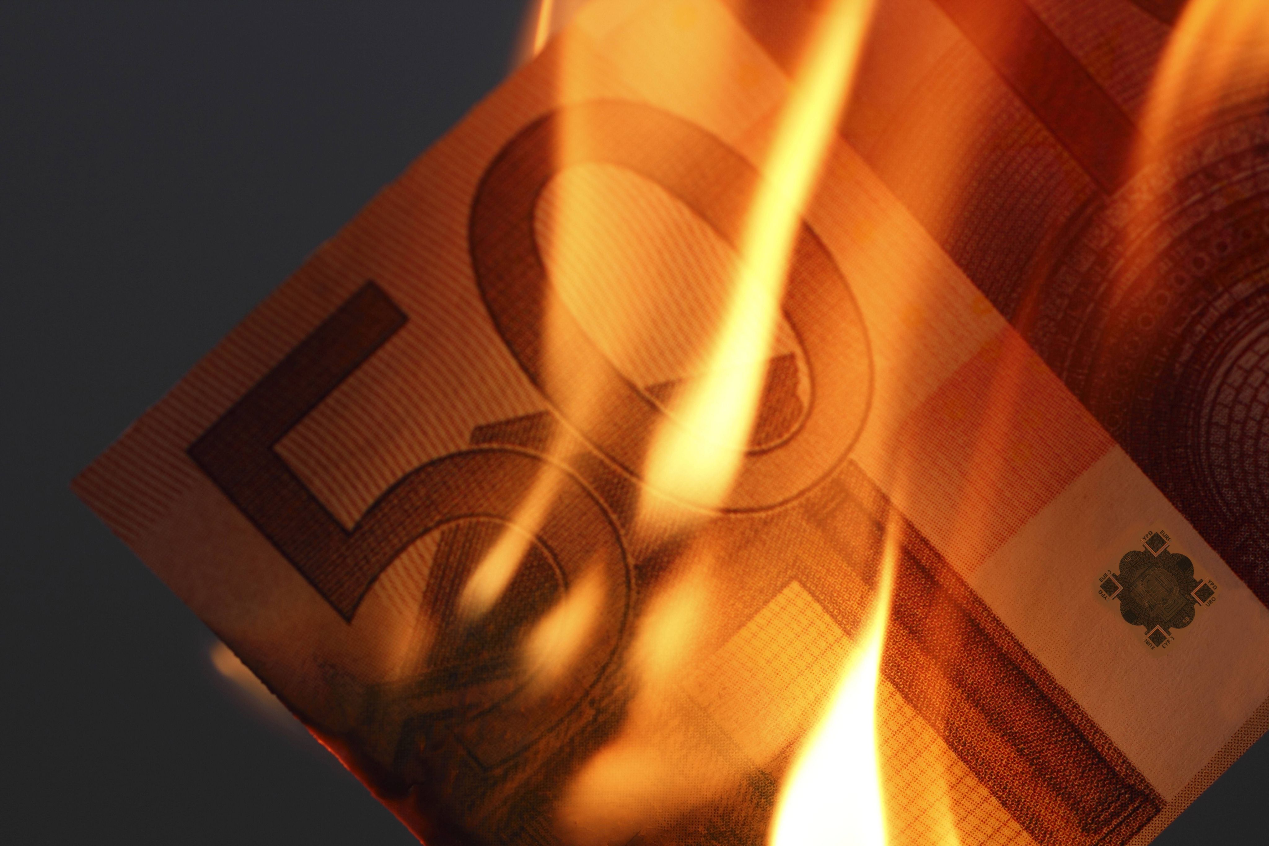 Jetzt zahlen wir doch für Griechenland? Klingbeil braucht mehr Geld und die Schuldenunion