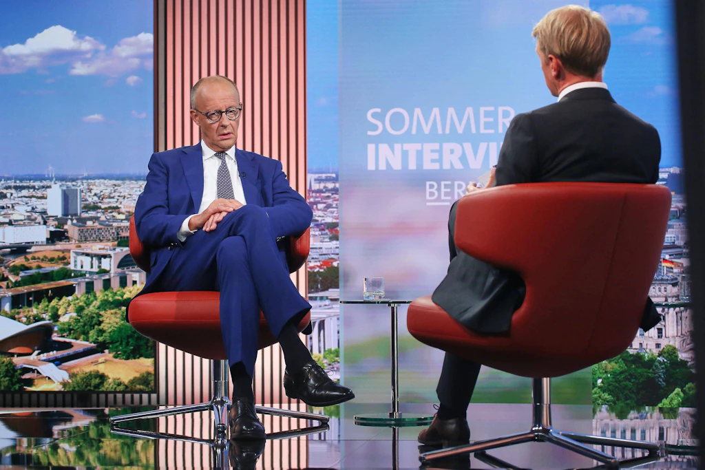 Friedrich Merz in der ARD: Unbeirrt will der Kanzler seinen Irrweg weitergehen