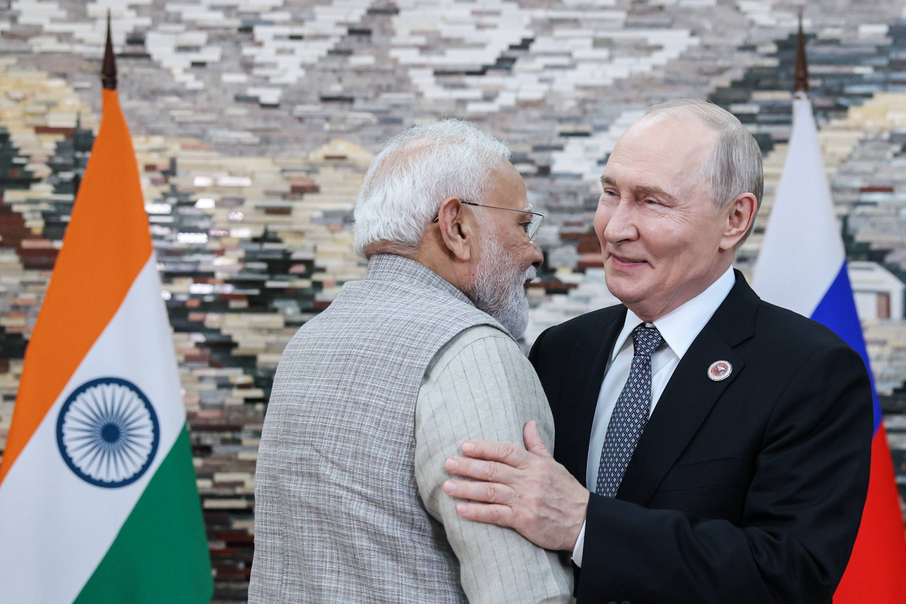 „Ruf der Menschheit“: Warum Modi ausgerechnet beim Gipfel mit Xi ein Ende von Putins Krieg fordert