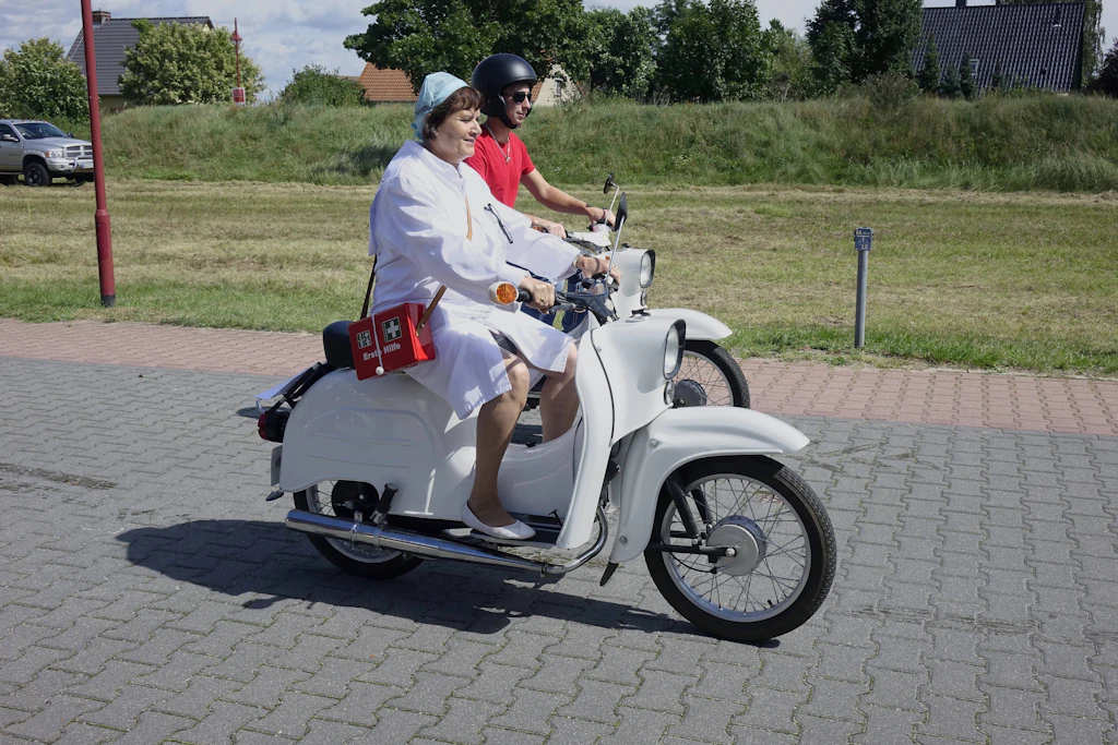 Nach dem Vorbild der DDR könnten Gemeindeschwestern wieder in entlegene Orte fahren.
