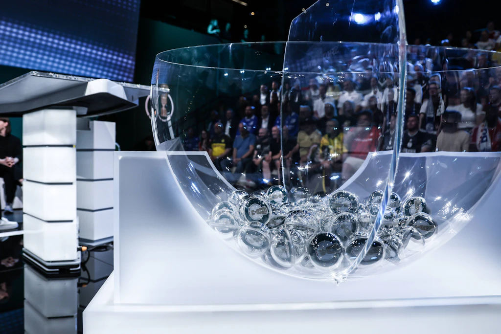 Welchen Gegner bekommen der 1. FC Magdeburg und Dynamo Dresden am Sonnabend im DFB-Museum in Dortmund zugelost?