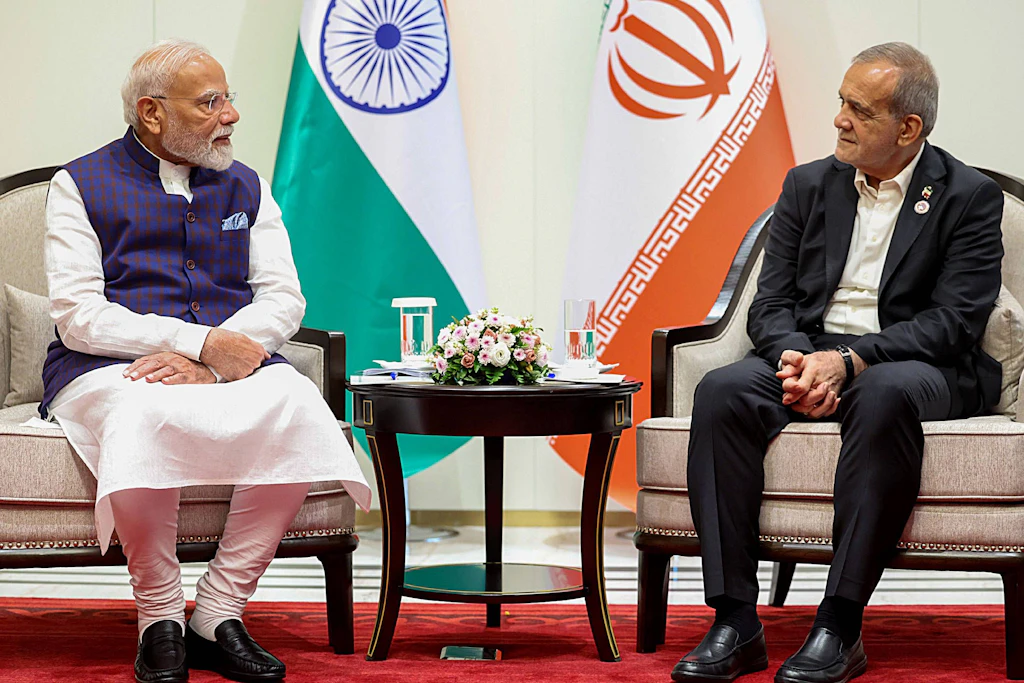 Indiens Premierminister Narendra &nbsp;Modi trifft den iranischen Präsidenten Massud Peseschkian&nbsp;am Rande des SCO-Gipfels