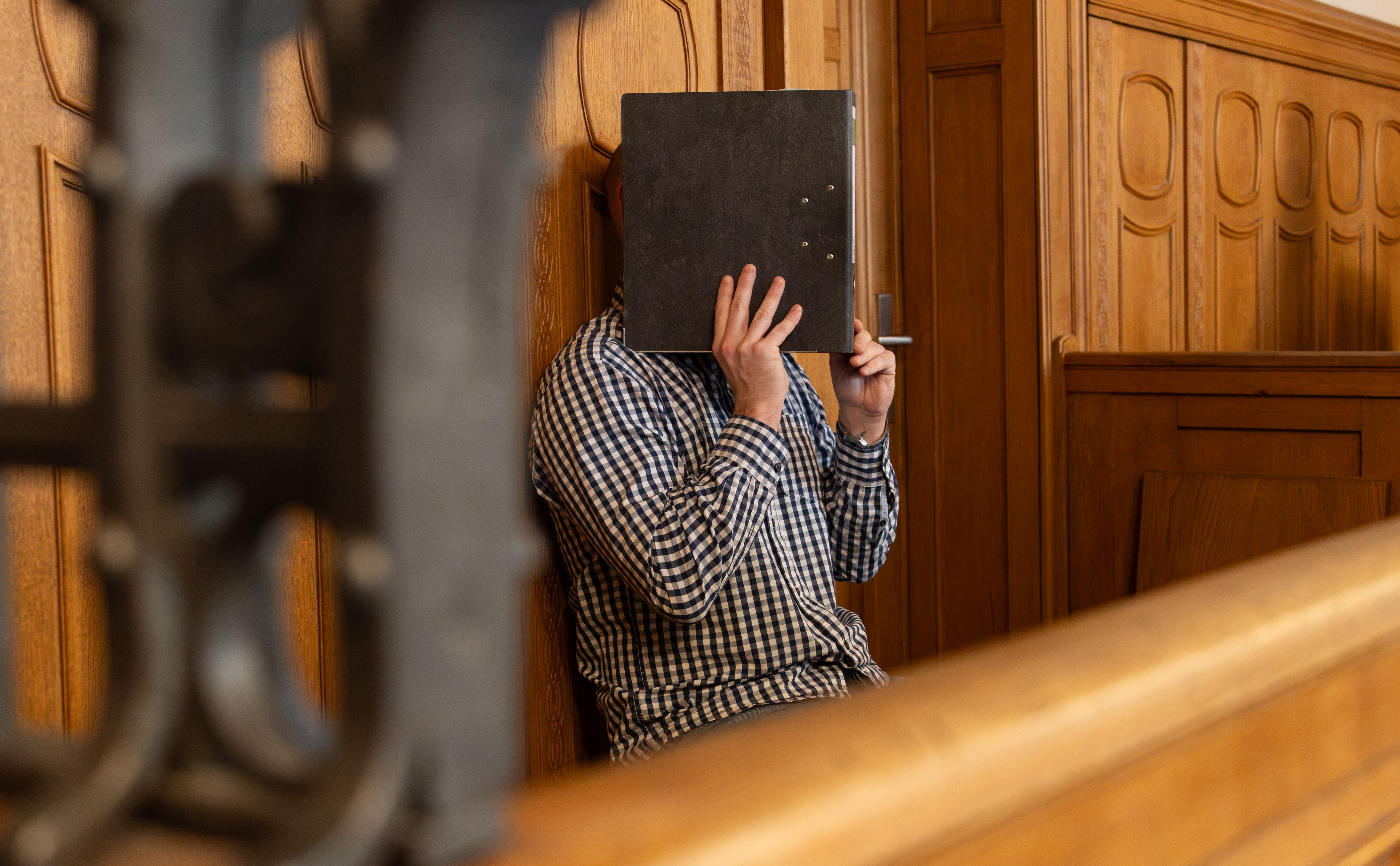 Lankwitz: Häftling verletzt Ex-Partnerin mit Klappmesser – Prozess beginnt