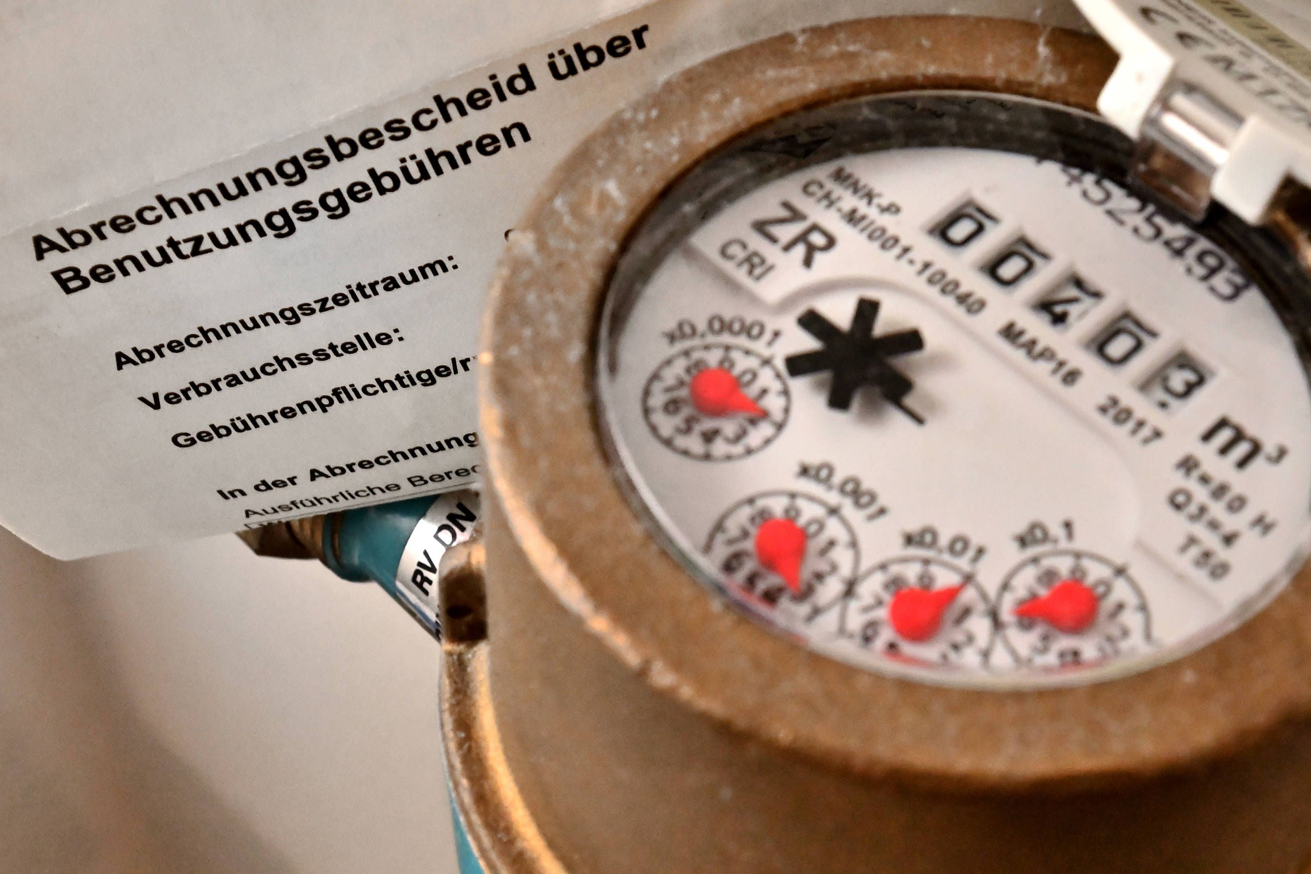 Elf Liter Wasser am Tag: Jobcenter strich ihm 1131 Euro Bürgergeld