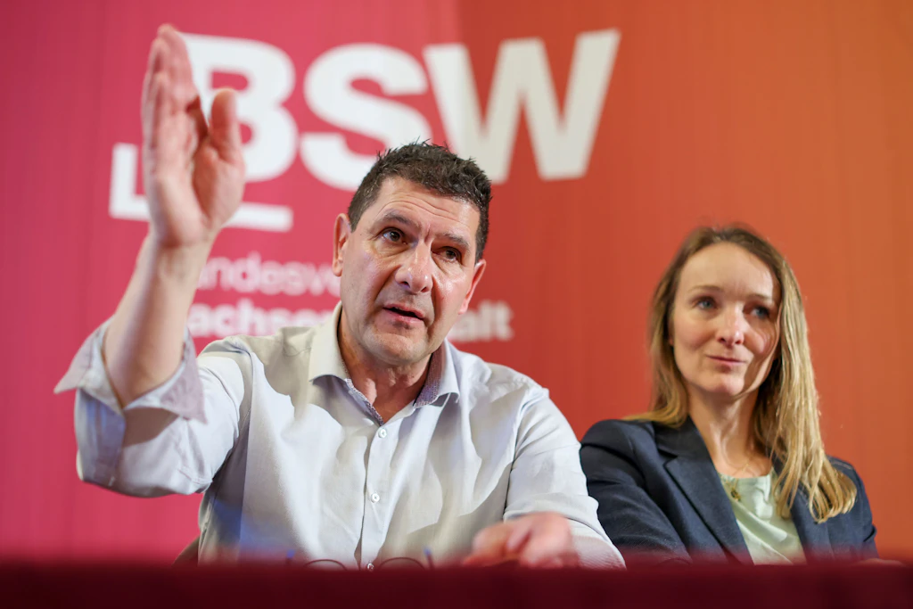 Thomas Schulze und Claudia Wittig, die Spitzenkandidaten des BSW für die Landtagswahl 2026 in Sachsen-Anhalt.